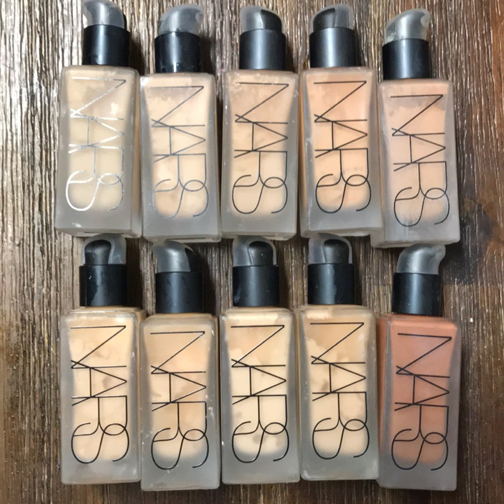NARS All Day Luminous Weightless Foundation